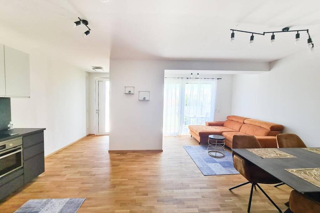 Family Suite 莫比斯希安西 外观 照片