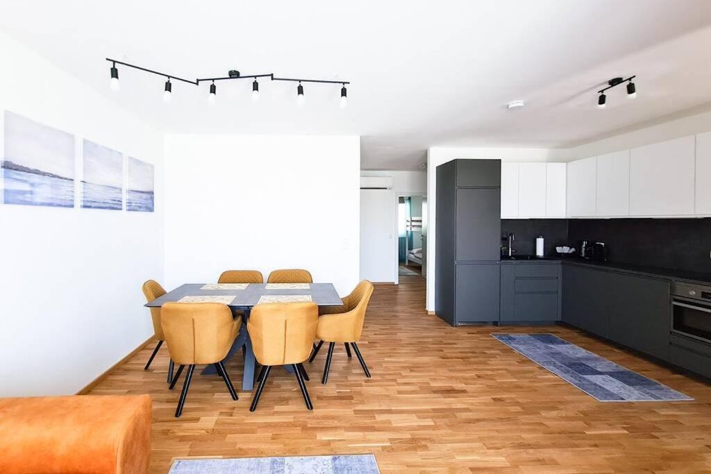 Family Suite 莫比斯希安西 外观 照片
